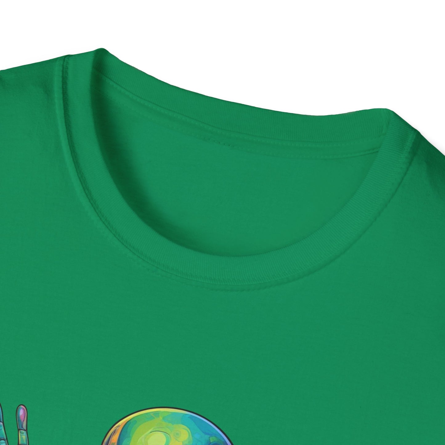 Colorful Alien Graphic Unisex T-Shirt, Retro Tee for UFO Lovers, Space Aesthetic Shirt, Cute Gift for Sci-Fi Fans, Fun Casual Wear