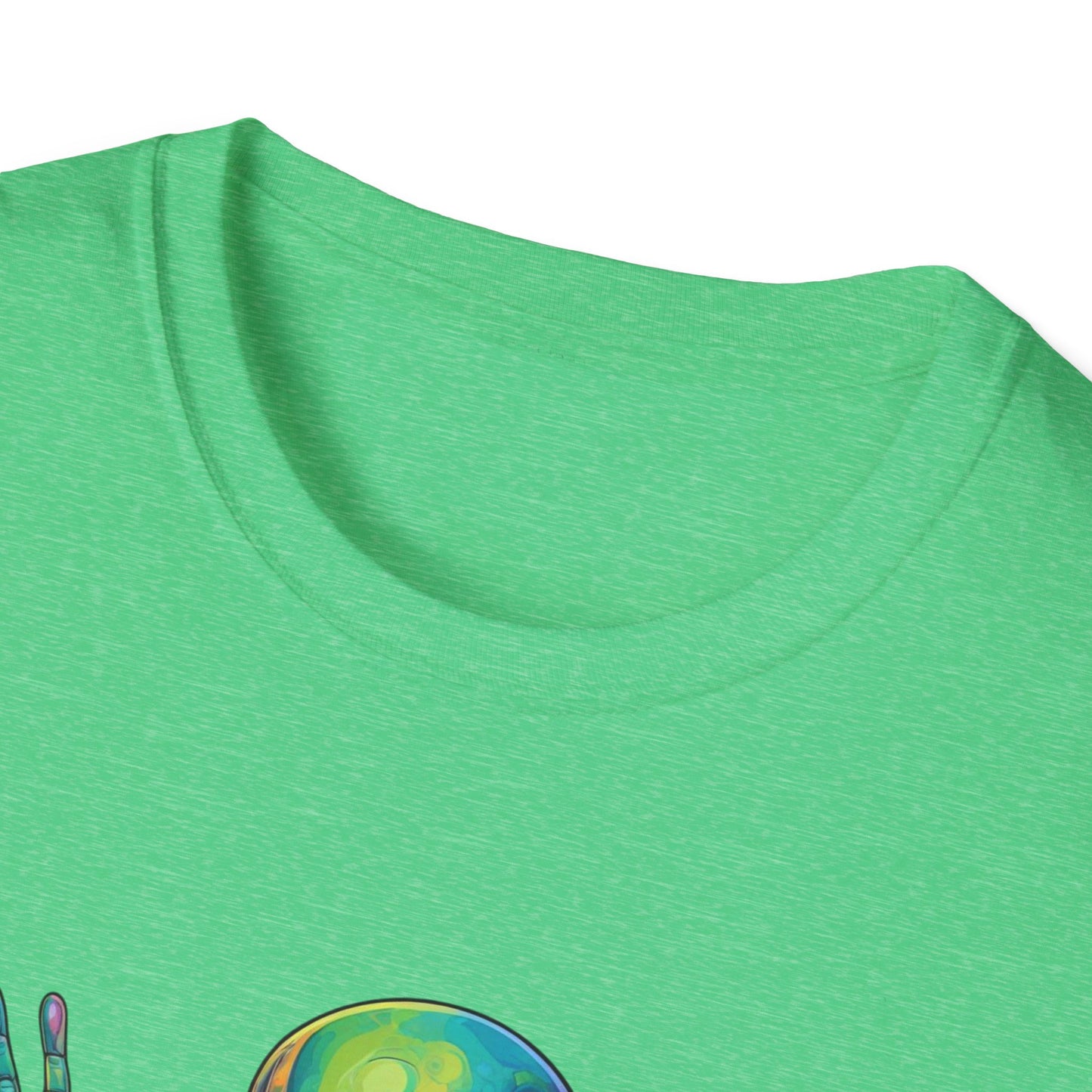 Colorful Alien Graphic Unisex T-Shirt, Retro Tee for UFO Lovers, Space Aesthetic Shirt, Cute Gift for Sci-Fi Fans, Fun Casual Wear